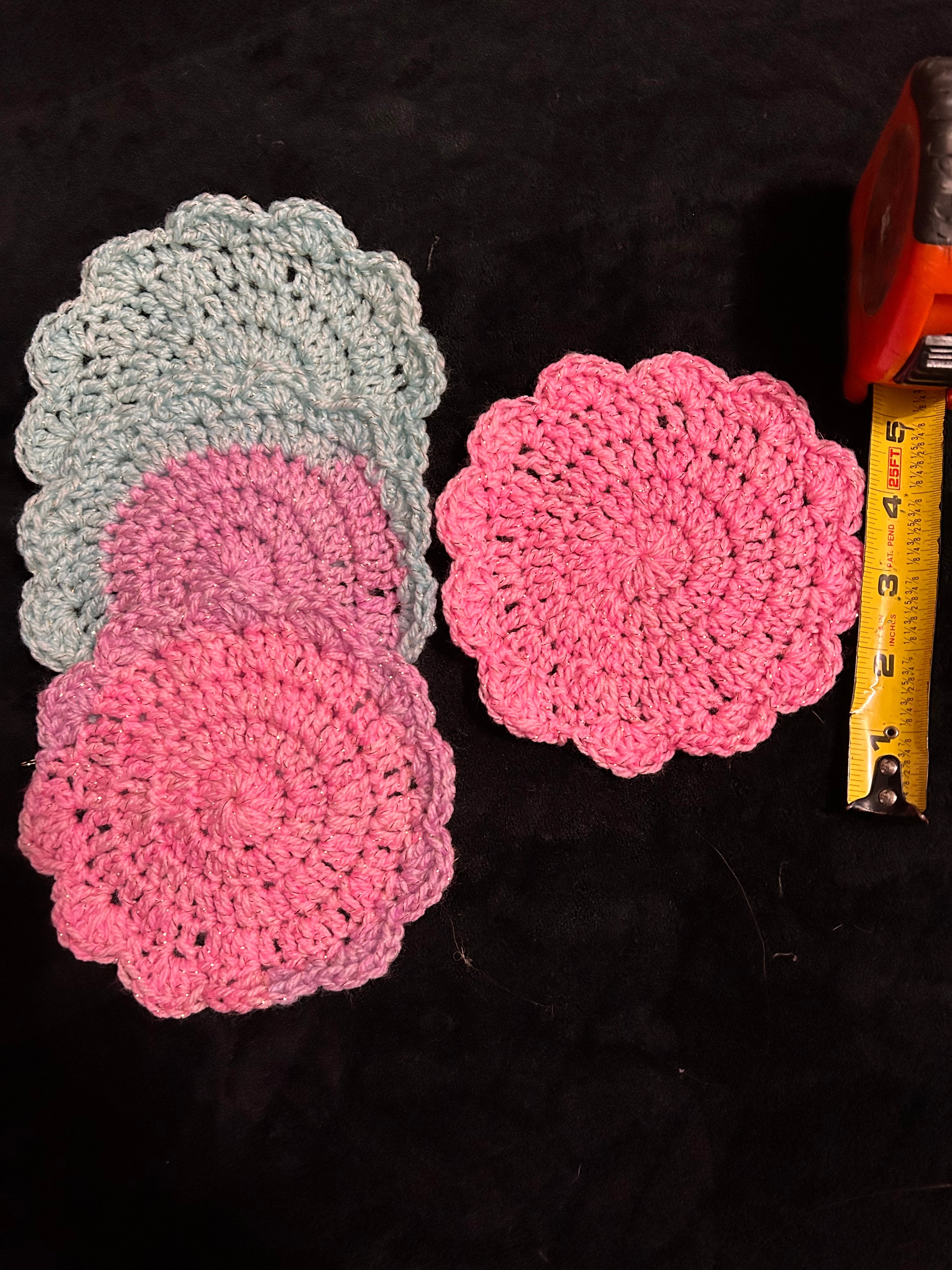Crocheted ruffle coaster, 4 piece